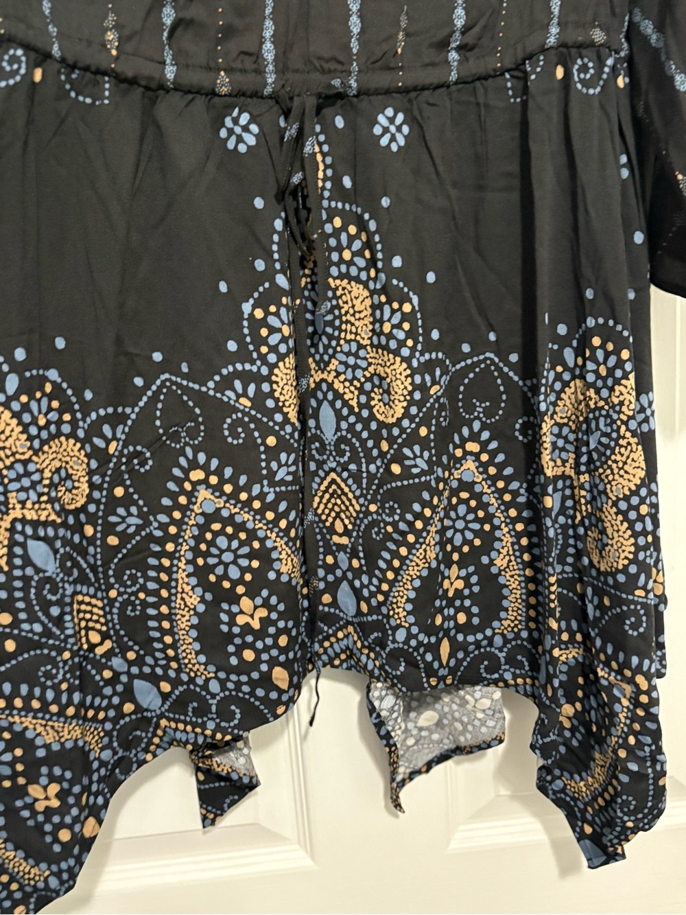 Torrid Black Tunic with Blue & Tan - Picture 4 of 7